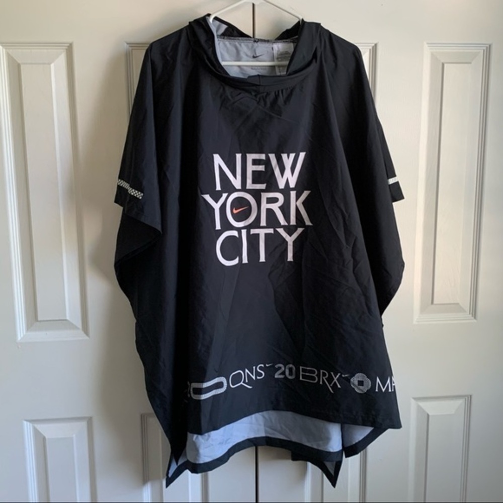 Nike tech NYC Poncho